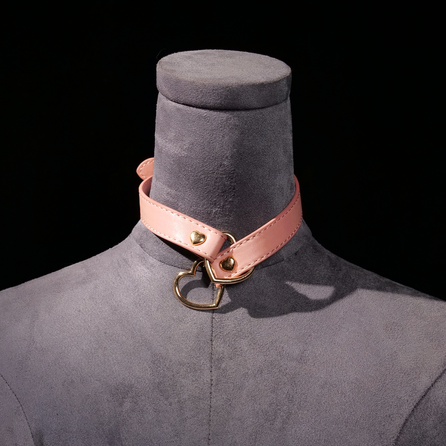 Sweetheart Ring Leather Choker