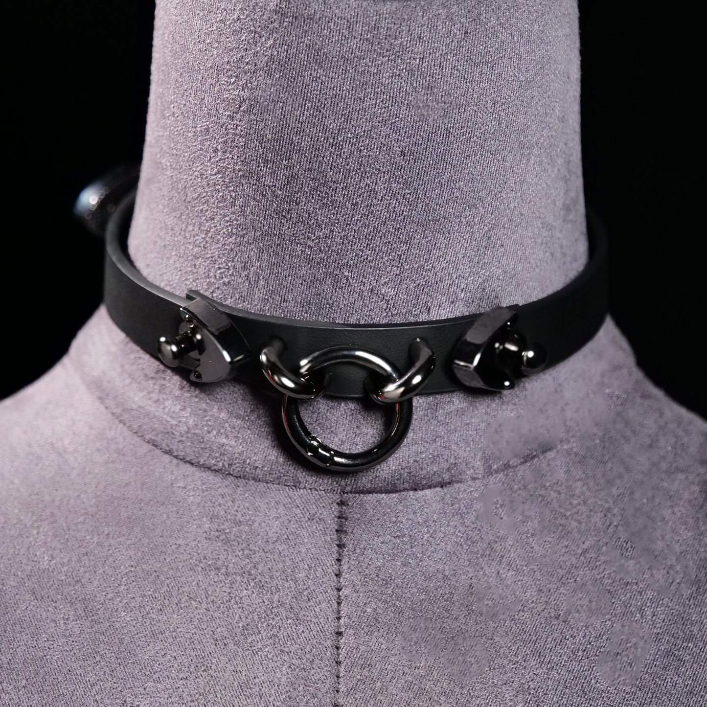 Obsidian Ring Choker