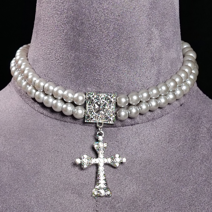 Vintage Cross Pearl Necklace