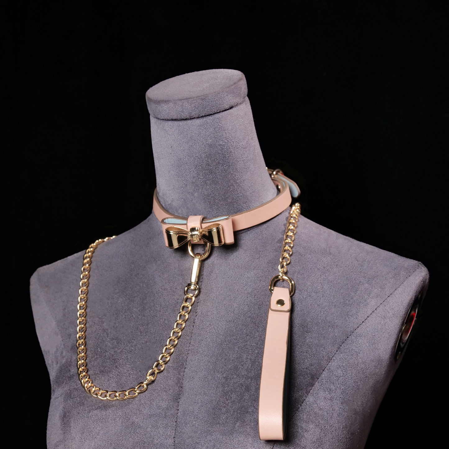 Chic Bow Leather Choker with Gold Chain Leash