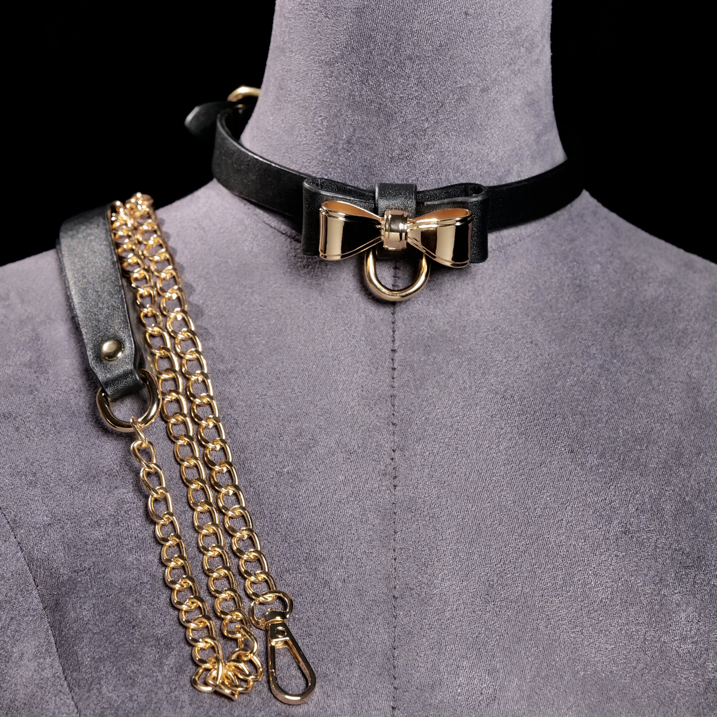 Chic Bow Leather Choker with Gold Chain Leash