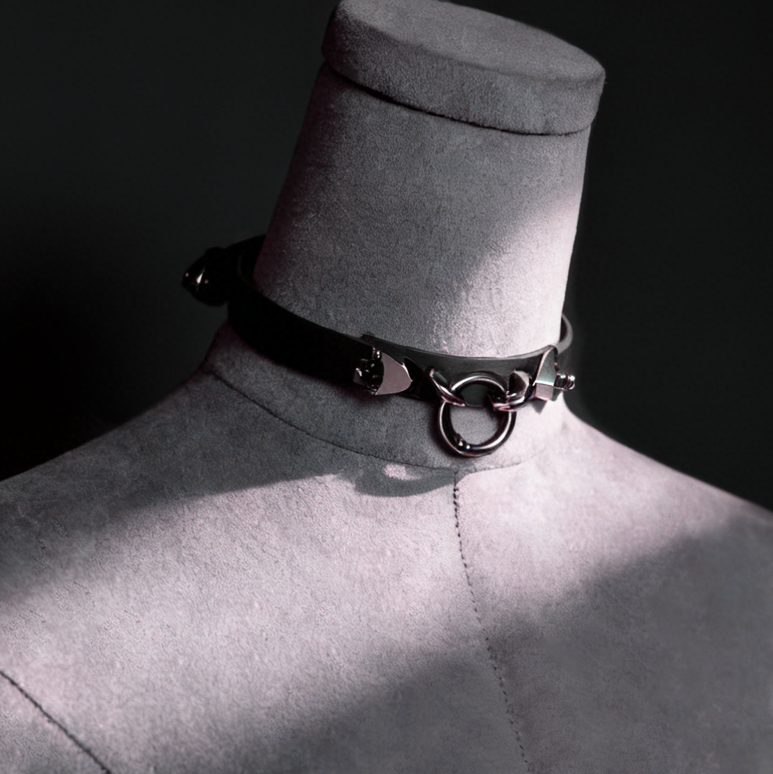 Obsidian Ring Choker